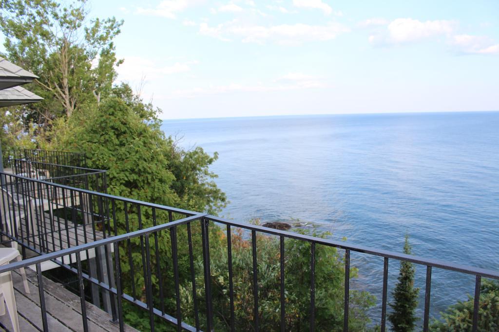 Cliff Dweller On Lake Superior Tofte Номер фото